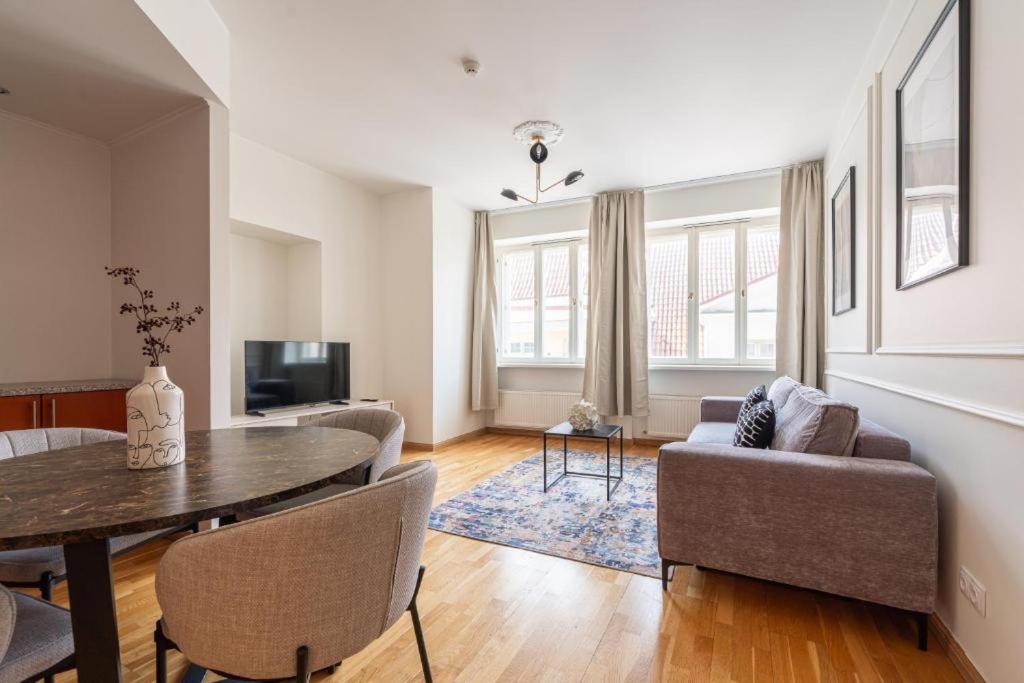 טאלין Old Town Square Residence מראה חיצוני תמונה