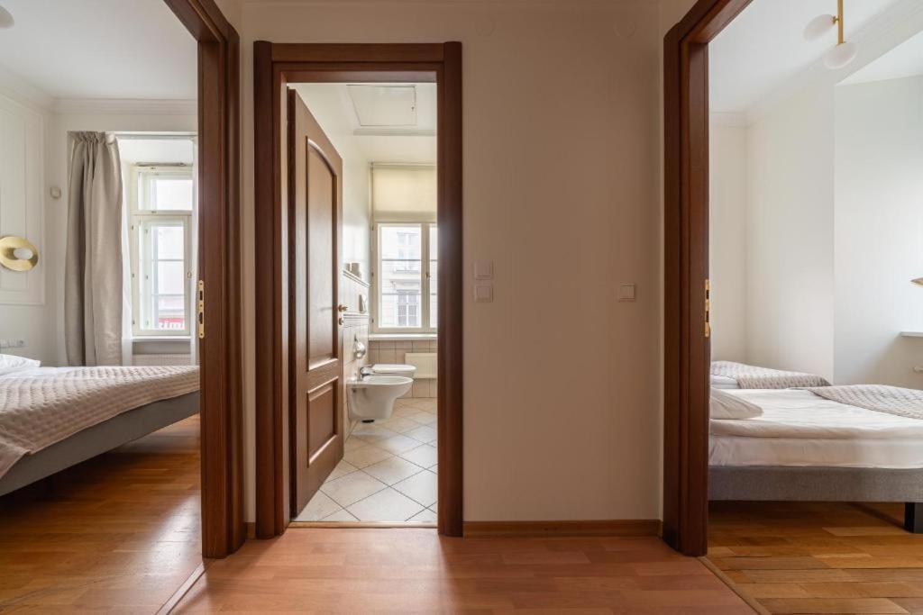 טאלין Old Town Square Residence מראה חיצוני תמונה
